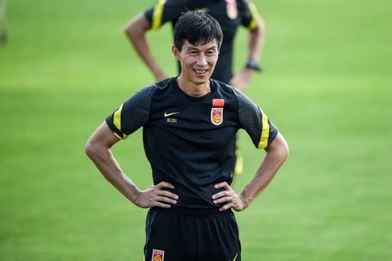 没想到，网红滤镜下的胡歌竟然长这样… 网红凶猛：PGC时代来临，papi酱们改变了什么？